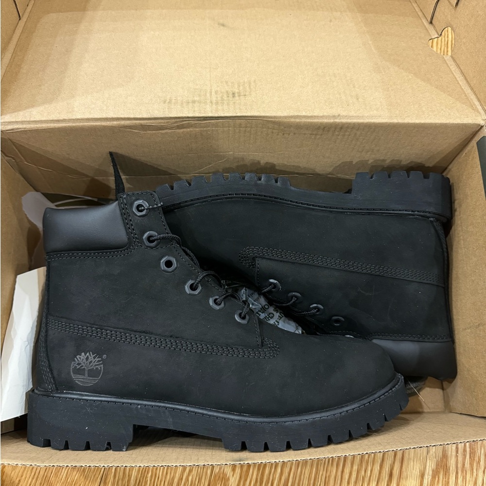 Grade School 6-Inch Premium Boot size 5
